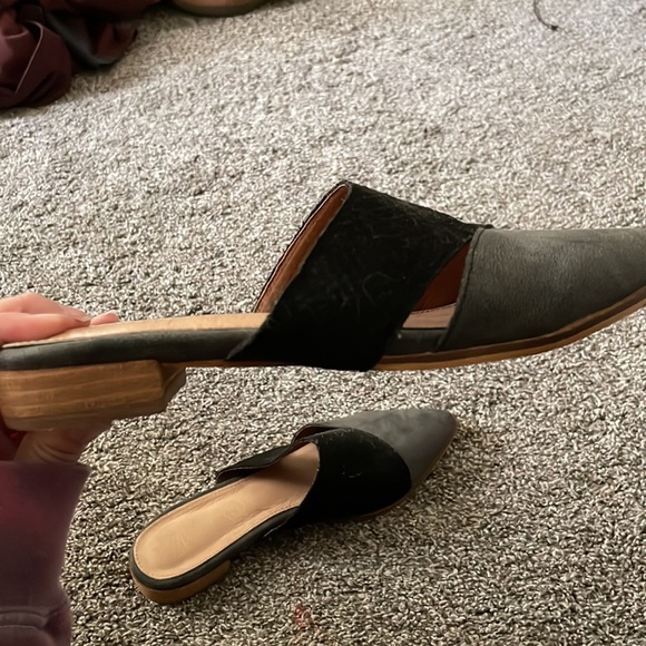 Mules - Picture 3 of 3
